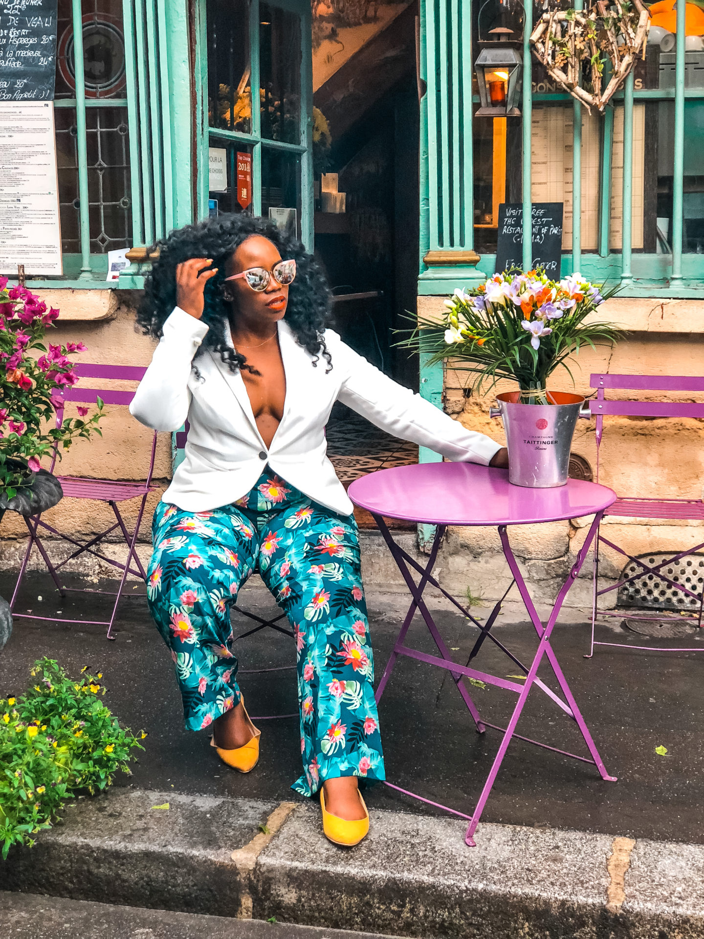 African, African Blogger, Boston Blogger, France, Paris, Africancocktail, African cocktail, Au Vieux D’arcole, Cafe, Paris Instagrammable Spots, Instagram